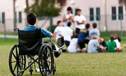 Alunno disabile finisce in ospedale: indagata la maestra